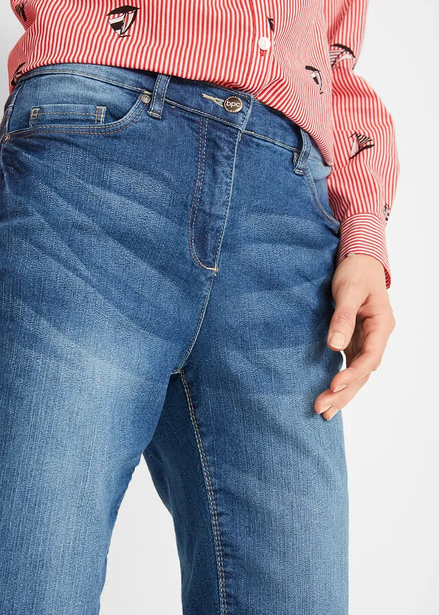 Bermudas vaqueras, elásticas, con bajo enrollado Vaquero azul