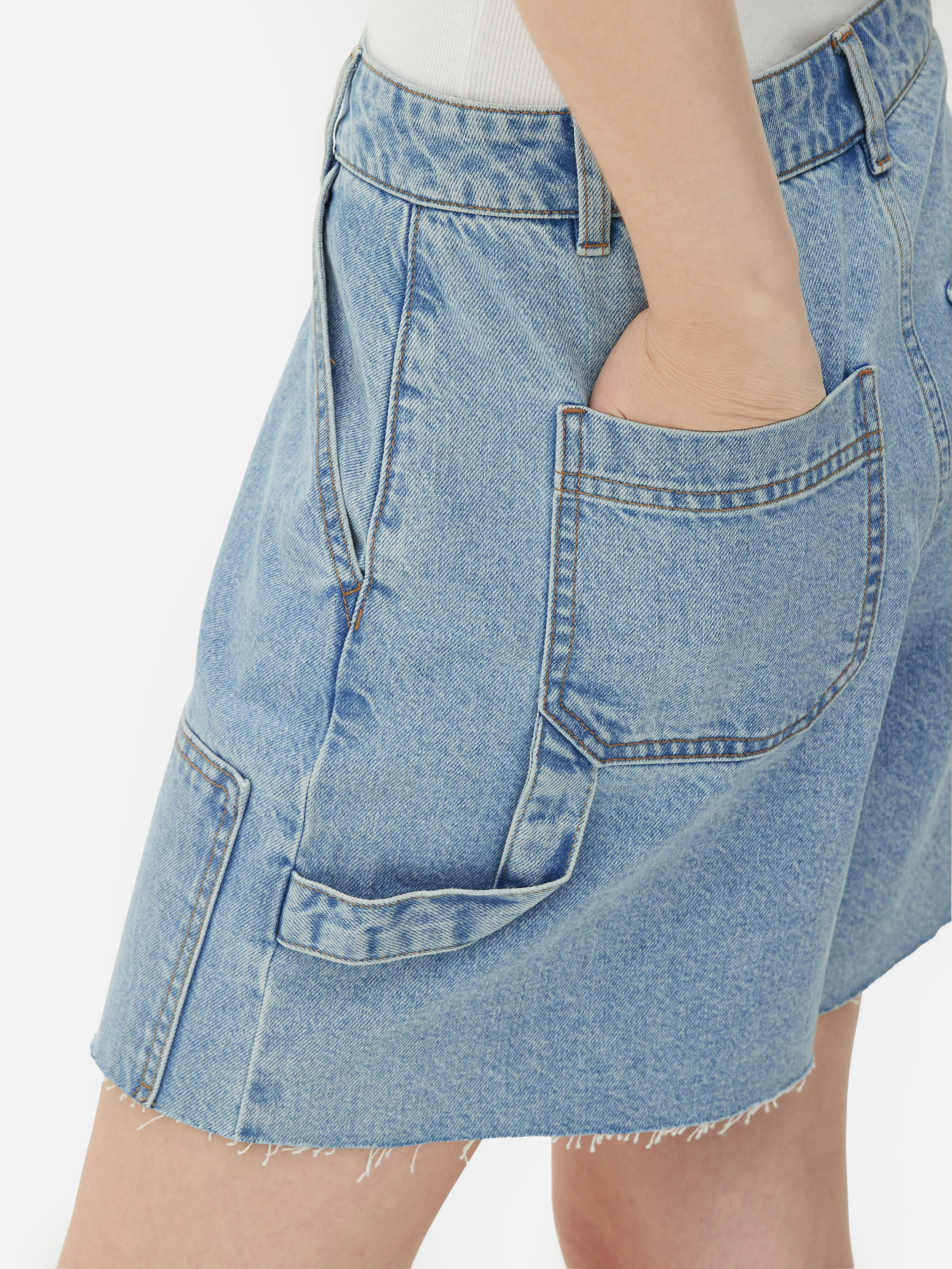 Bermudas vaqueras estilo carpintero