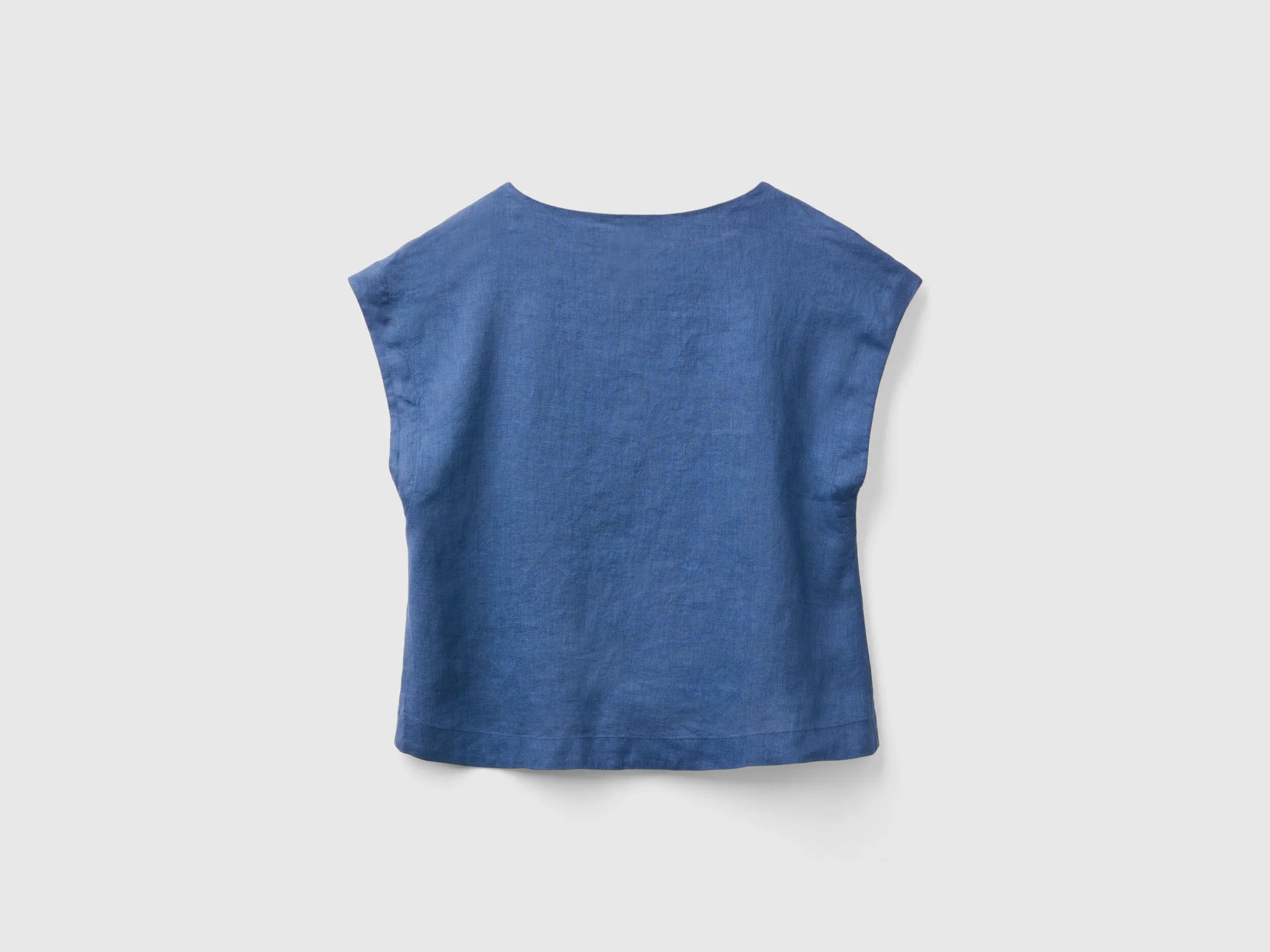 Blusa de lino puro con cuello cuadrado