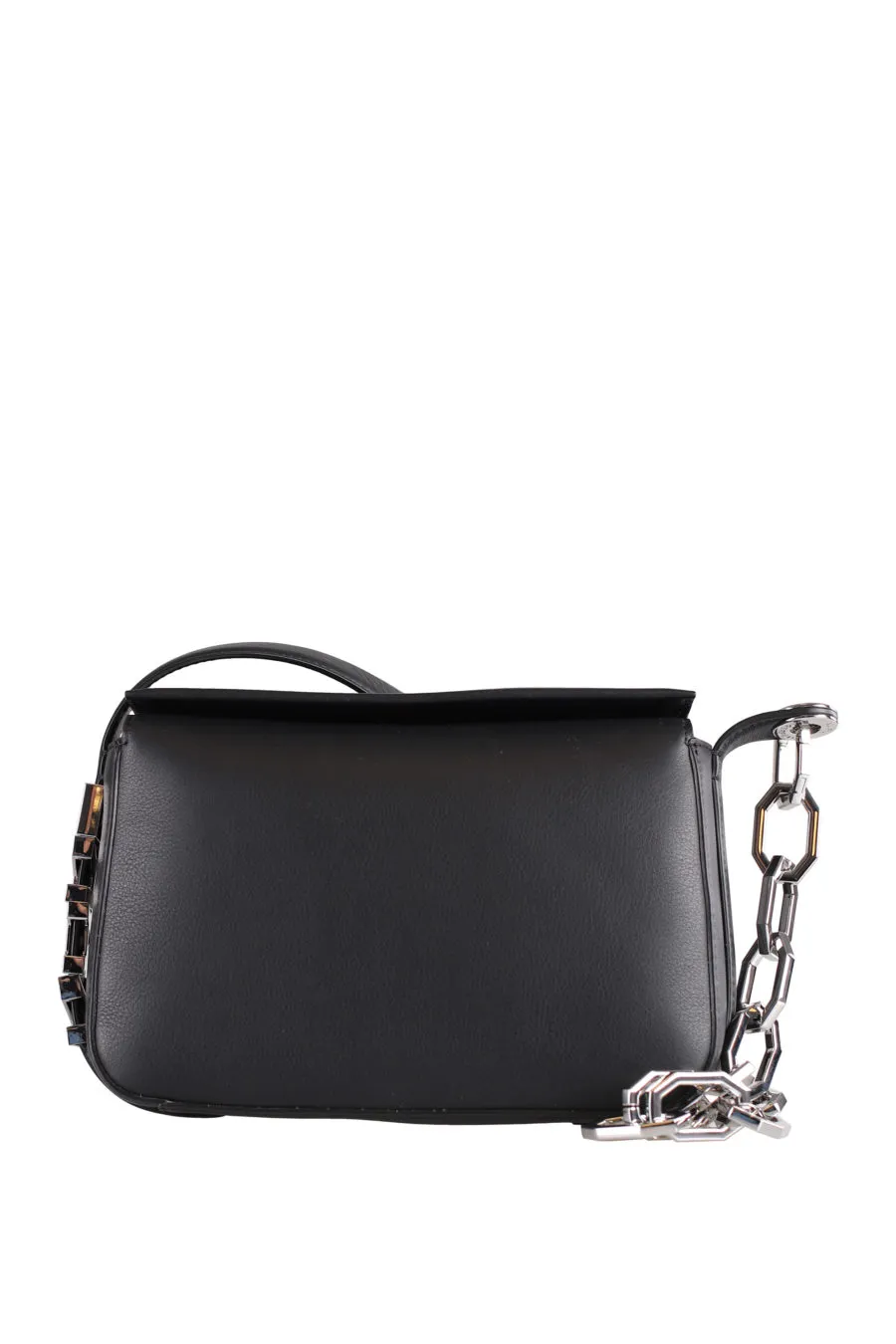 Bolso de hombro negro con cadena