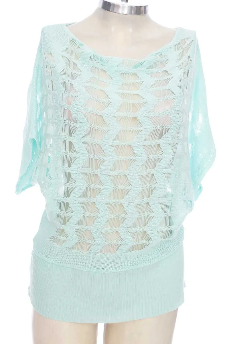 SWEATER COLOR VERDE  CLOSEANDO