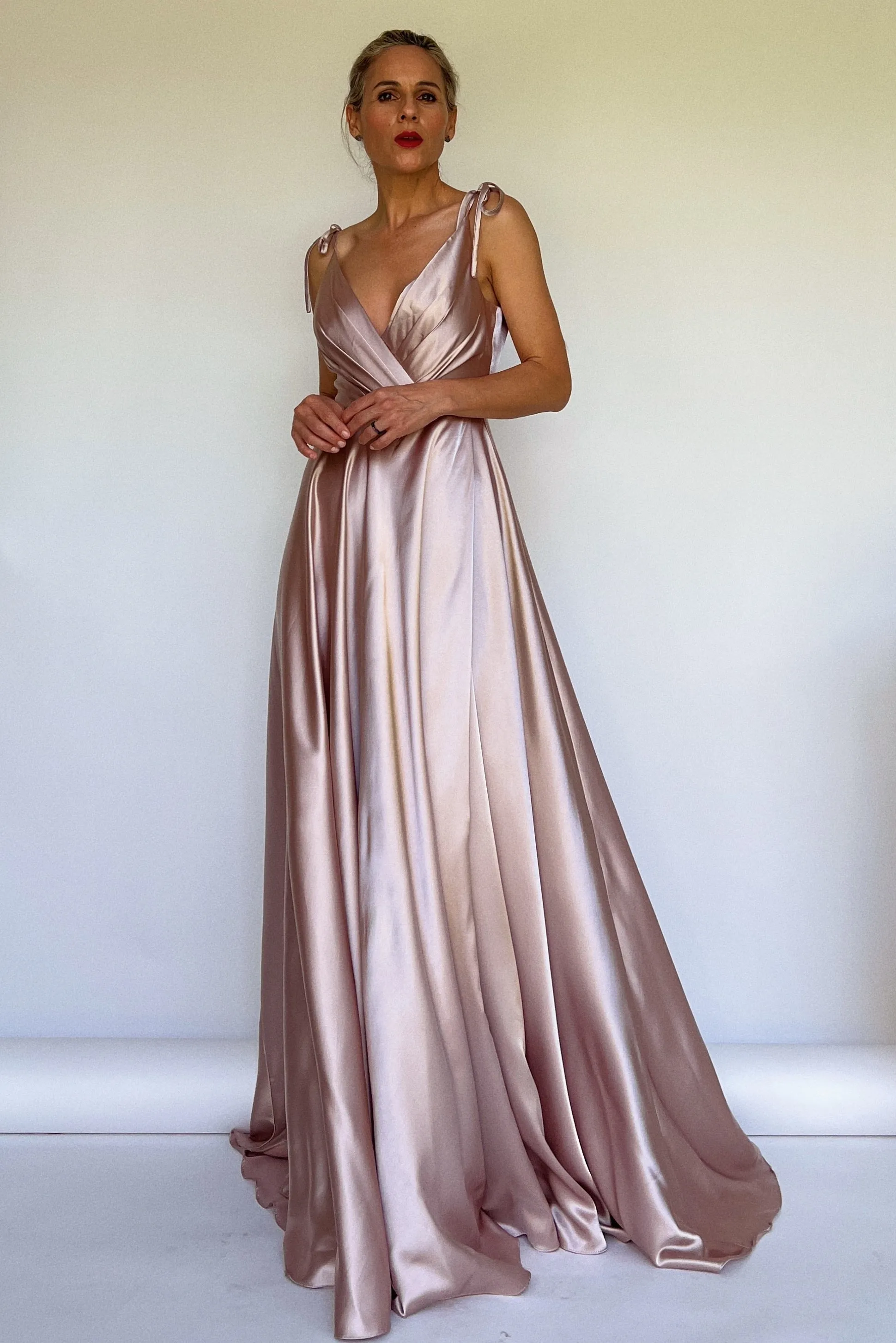 VESTIDO SATINADO